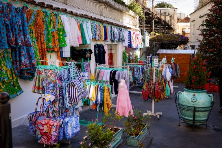 Cote amalfitaine du-lin-au-linge-artisans-textiles-a-decouvrir-a-amalfi travel